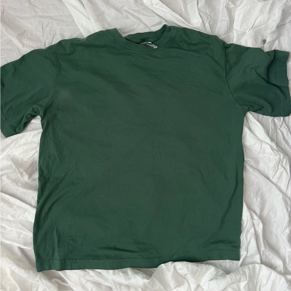 H&M Basic T-Shirt - Picture 2 of 2